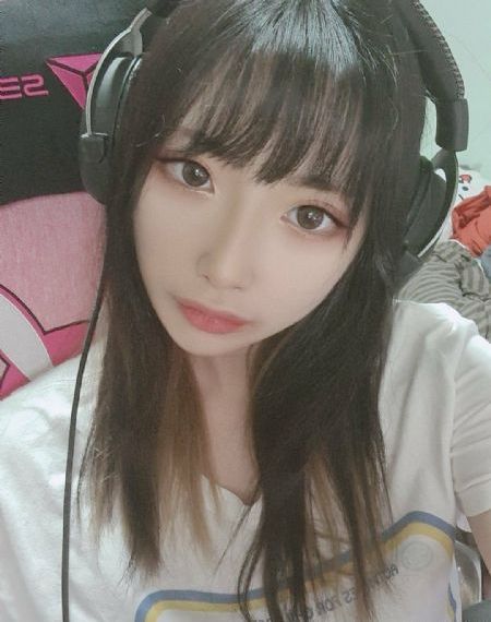 图书馆的女友第一集_4K高清视频观看